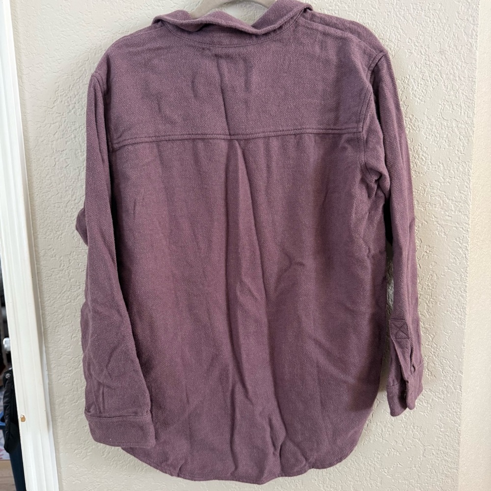 NWT American Eagle Outfitters Soft Flannel Shirt- M - Picture 3 of 4